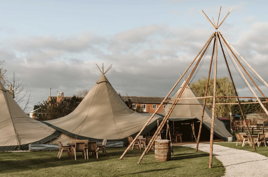 tipi wedding tent, tipi wedding hire, tipi tent wedding