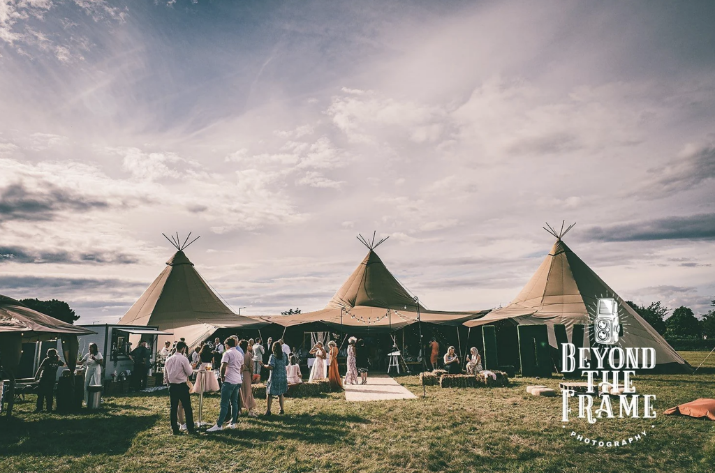 teepee hire cost, tipi tent wedding, wedding teepee